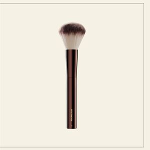 hourglass no.1 powder brush